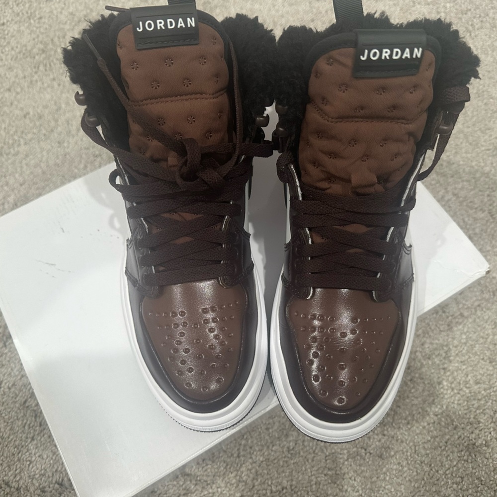 Women’s Jordan 1 Acclimate. Size 7.5. Purchased from Flight Club for $150